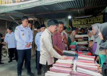 Wapres Gibran Dorong Pelestarian Lurik Tradisional di Klaten Lewat Sentuhan Desainer Muda