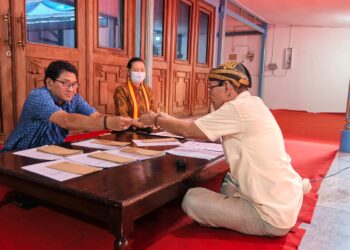 Ratusan Abdi Dalem Terima Gaji Sesuai Titah Sinuhun PB XIII