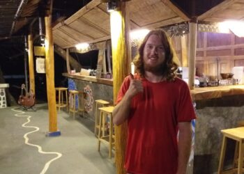 Surga Surfing Baru, Pesona Ombak Pacitan Gaet Turis Mancanegara