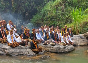 Raja Kraton Kasunanan Surakarta Pimpin Wilujengan di Kahyangan Dlepih