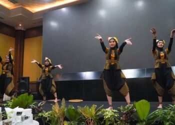 Makna Kebersamaan di Balik Tarian Tradisional Suka Parisuka