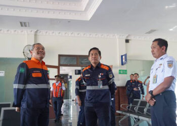 Tinjau Jalur dan Stasiun, Direktur Operasi KAI Pastikan Keandalan Layanan di Daop 7 Madiun