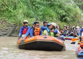 Gubernur Banten Tekankan Kolaborasi Atasi Sampah Sungai Cibanten