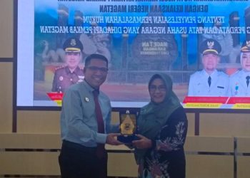 Kejari Magetan Serahkan 20 Sertifikat, Selamatkan Aset Pemkab Senilai Rp15 Miliar