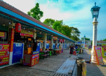 Alun-Alun Kidul Solo: Surga Kuliner Rakyat di Balik Benteng Keraton
