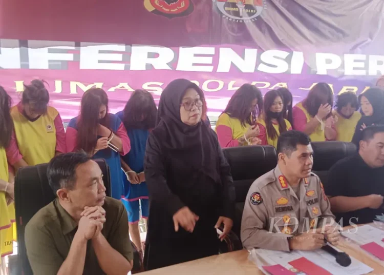 Polda Jabar Buru Tiga DPO Sindikat Perdagangan Bayi ke Singapura