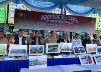 Bareskrim Polri dan Polda Jatim Bongkar 351 Kontainer Batu Bara Ilegal