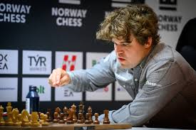 Magnus Carlsen Masih Kokoh di Puncak Peringkat Catur Dunia