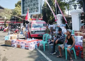 Ketika Arogansi Tumbang oleh Galon Air