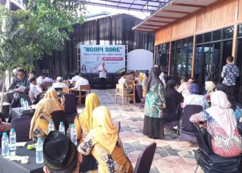 Kombel Magenta dan Dindik Pacitan Gaungkan Literasi Lewat Ngopi Sore