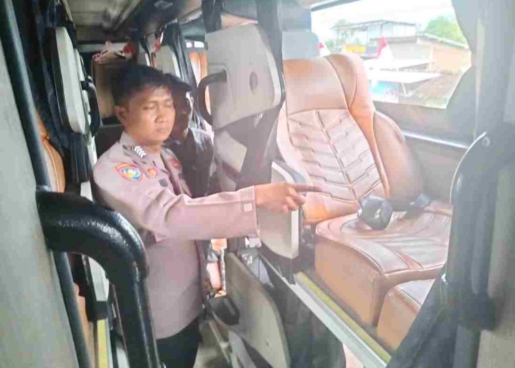 Diduga Serangan Jantung, Penumpang Bus Ditemukan Tak Bernyawa di Kursinya