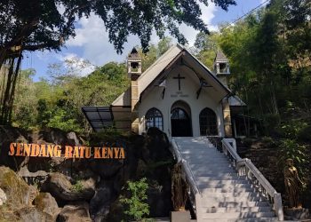 Ramai Peziarah! Gua Maria Sendang Ratu Kenyo Bangkit dari Mitos Angker