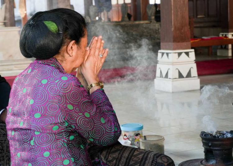 Kraton Surakarta Laksanakan Tradisi Wilujengan Caos Uninga Tahun Dal di Imogiri