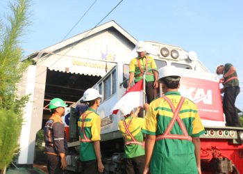 KAI Daop 7 Madiun Rayakan HUT ke-80 RI dengan Aktivitas Seru di Stasiun dan di Atas Kereta Api