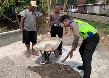 Selamatkan Nyawa! Polisi Tidur Dipasang di Titik Rawan Perlintasan KA Wonogiri