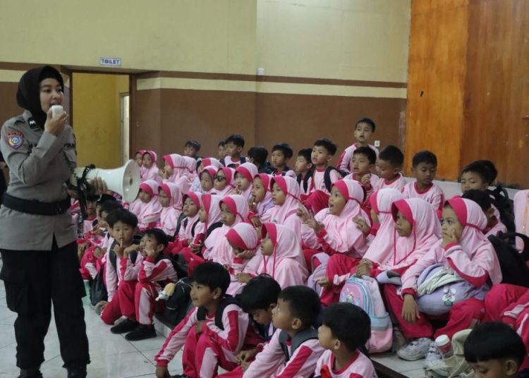 Ciptakan Ruang Aman Bagi Anak, Polwan Polres Wonosobo Gelar Rise and Speak