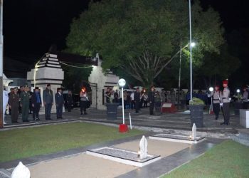 Apel Kehormatan dan Renungan Suci di TMP Pacitan Peringati HUT ke-80 RI