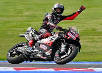 CEO Aprilia Yakin Bezzecchi Saingi Marquez MotoGP Jepang 2025