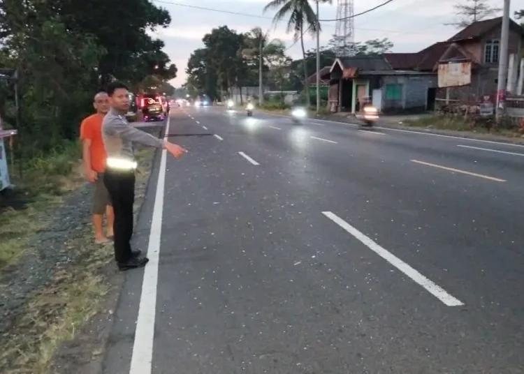 Boyolali: Pejalan Kaki Tewas Ditabrak Elf di Jalan Solo–Semarang
