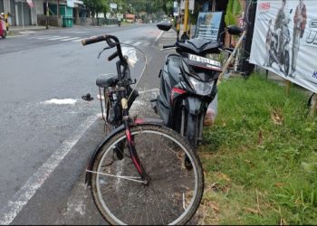 Sepeda Motor Hantam Pesepeda, Insiden di Jalan Parangtritis