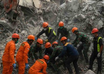 Evakuasi Ponpes Al Khoziny Terus Berlangsung, 7 Korban Masih Terjebak