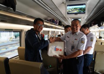 KAI Daop 7 Madiun Rayakan Harpelnas 2025 dengan Layanan Spesial