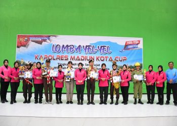 Kapolres Madiun Kota Apresiasi Semangat Pelajar di Lomba Yel-Yel 2025