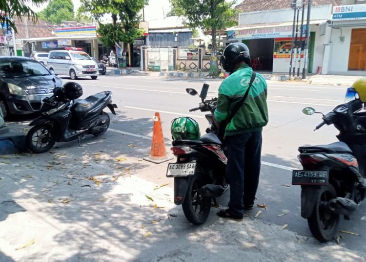 Putri Ojek Online Ponorogo Raih Beasiswa Fakultas Kedokteran UMY