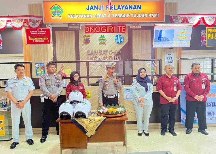 Polres Wonogiri Rayakan HUT Lalu Lintas ke-70 dengan Pelayanan dan Edukasi Warga