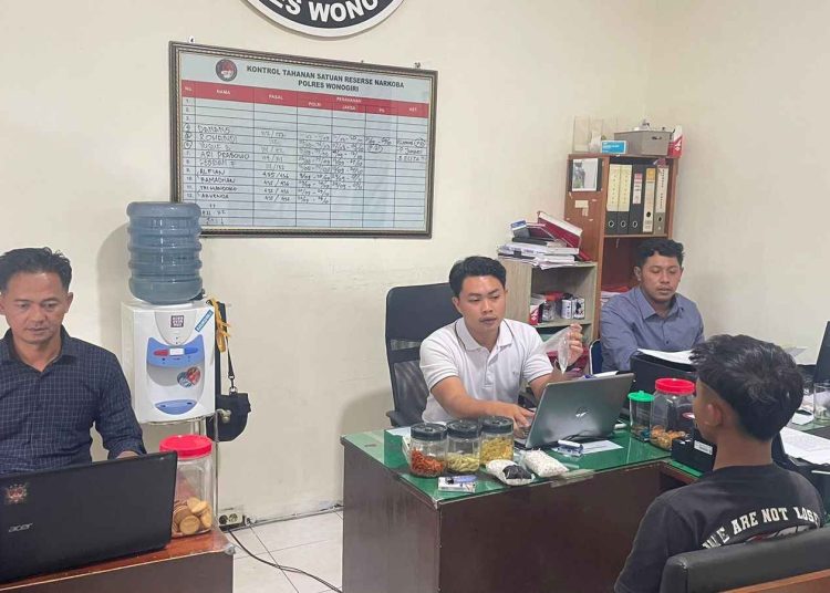 Pelajar 18 Tahun di Wonogiri Ditangkap, Simpan Sabu dan Ribuan Pil Yarindo