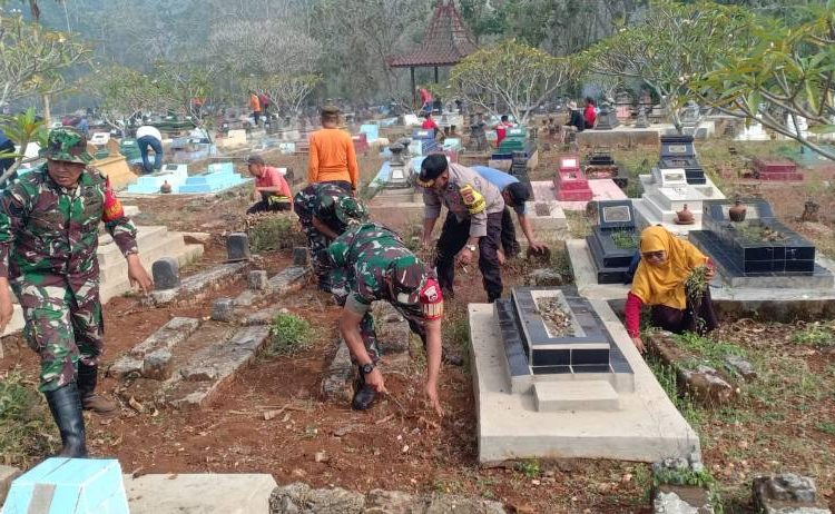 Kodim dan Pemkab Gelar Jumat Bersih, Gaungkan Gunungkidul Bebas Sampah