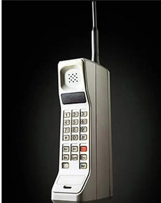 Dulu Cuma Bisa Telepon, Sekarang Jadi Otak Dunia! Begini Evolusi Smartphone