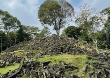 Fadli Zon Dorong Pemugaran Gunung Padang Jadi Simbol Kejayaan Nusantara