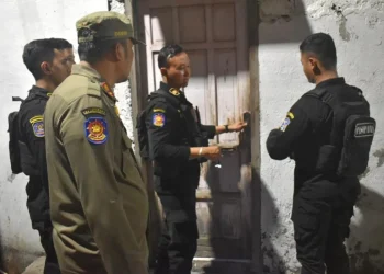 Respons Aduan Warga, Satpol PP Surabaya Razia Eks Lokalisasi Moroseneng