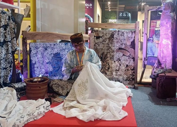 Alam Batik Pasuruan: Dari Cibiran, Kini Tembus Pasar Internasional