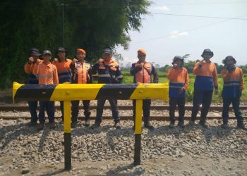 KAI Daop 7 Madiun Tutup Perlintasan Sebidang Liar, Cegah Potensi Kecelakaan di Jalur Kereta