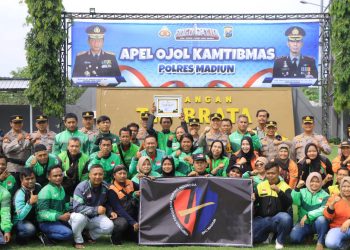 Kapolres Madiun Ajak Komunitas Ojol Jadi Mitra Aktif Jaga Kamtibmas, Beri Penghargaan untuk Paguyuban Ojek Online