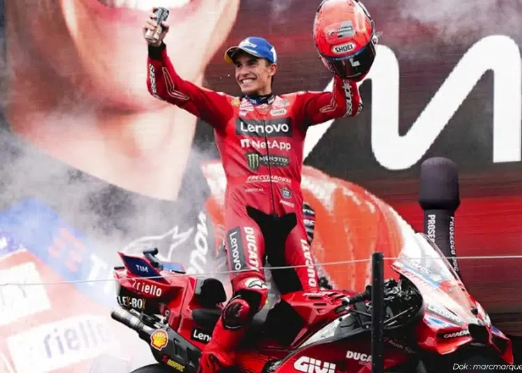 Marquez dan Rossi Tak Pernah Jadi Rival di MotoGP