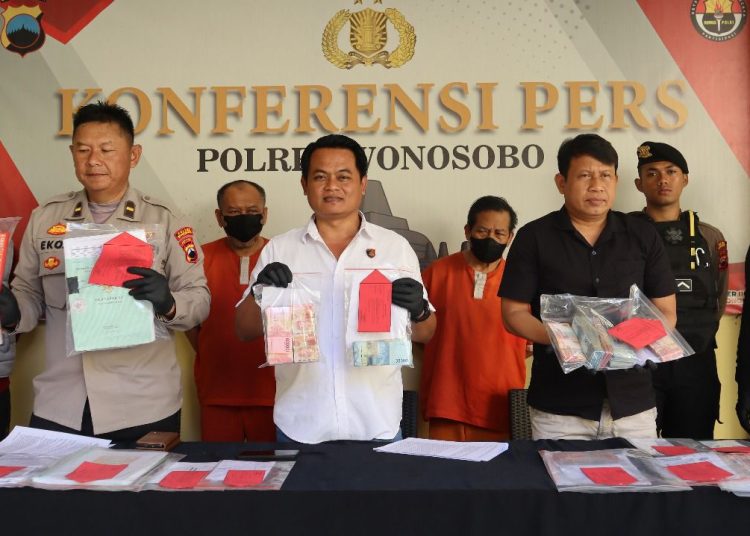 Polres Wonosobo Tetapkan Dua Tersangka Kasus Korupsi Tanah Kas Desa