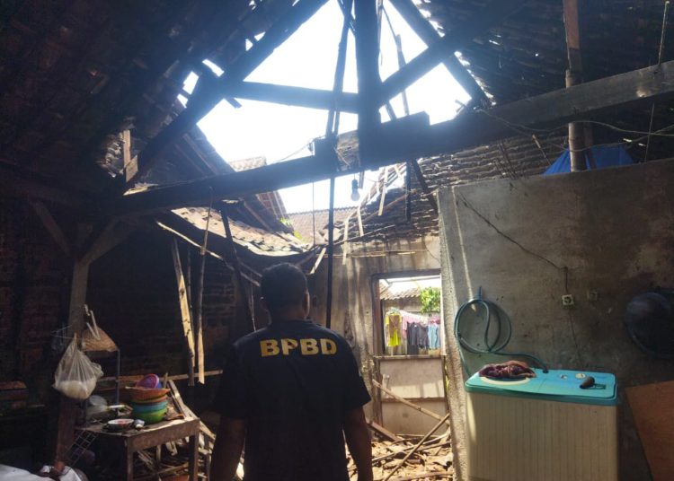 Cuaca Ekstrem Terjang Magetan, Lima Rumah Warga Roboh di Tiga Kecamatan