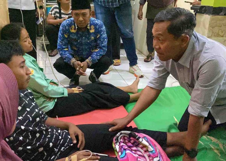 Wabup Ngawi Tinjau Penanganan Siswa SMKN 1 Sine yang Alami Gejala Keracunan