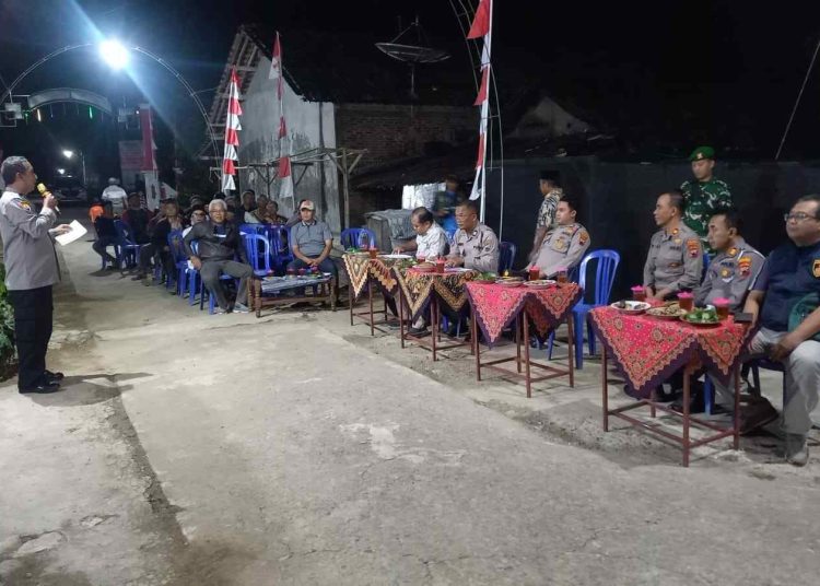 Wakapolres Wonogiri Pimpin Penilaian Siskamling di Jatisrono