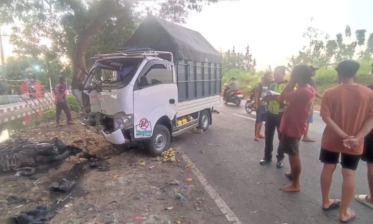 Tabrakan Maut di Mojokerto, Pickup Lawan Arah Tewaskan Pengendara Motor