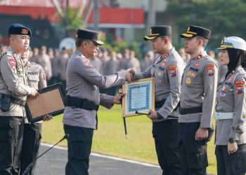 Bongkar Dua Kasus Besar, Kapolres Magetan Dapat Penghargaan Dari Kapolda Jatim