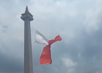 Bendera Merah Putih Robek saat Gladi HUT TNI di Monas, Begini Klarifikasi TNI