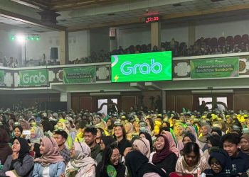 Auditorium UNS Penuh Sesak, “Dialog Generasi” Diserbu Mahasiswa