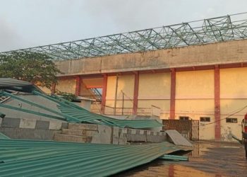 Angin Kencang Porak-porandakan Atap Stadion di Blitar, Suara Gemuruh Bikin Kaget!