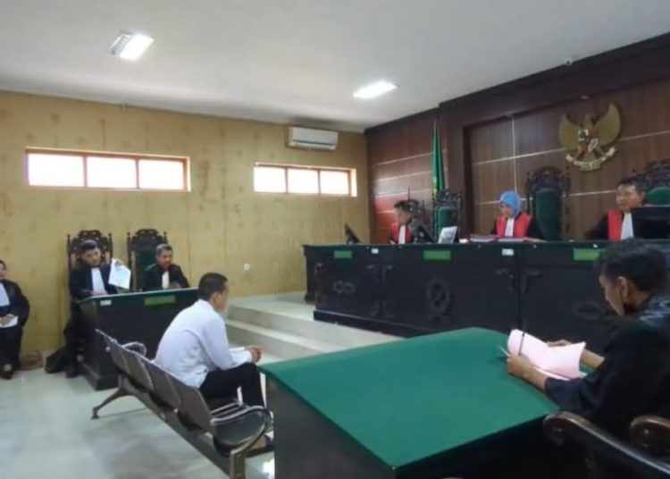 Sidang Perdana Kasus Bom Molotov di DPRD Kota Madiun, Terdakwa Hadapi Dakwaan Pasal 187 KUHP