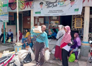 Bulog Madiun Pacu Penyelesaian Banpang, Distribusi di Sambirejo Berjalan Tanpa Kendala