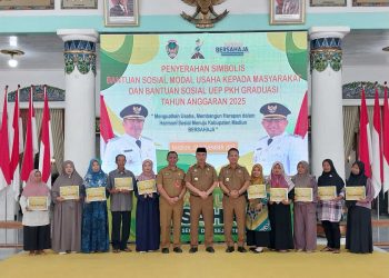 Pemkab Madiun Salurkan Bantuan Modal Usaha untuk 180 Keluarga